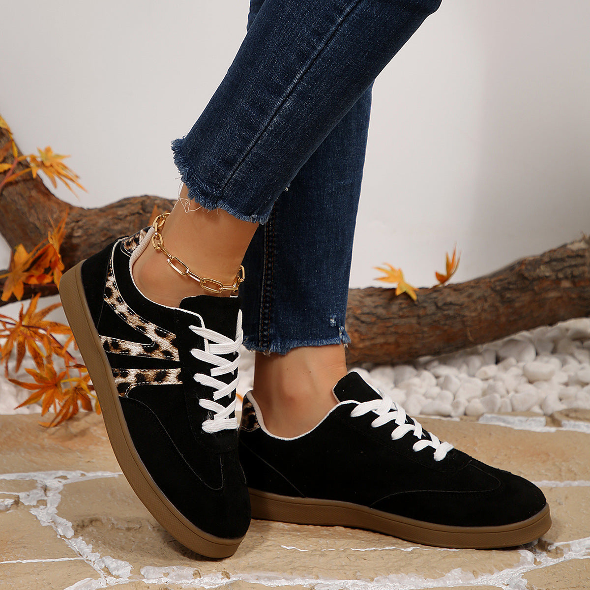 Leopardia Retro Sneakers